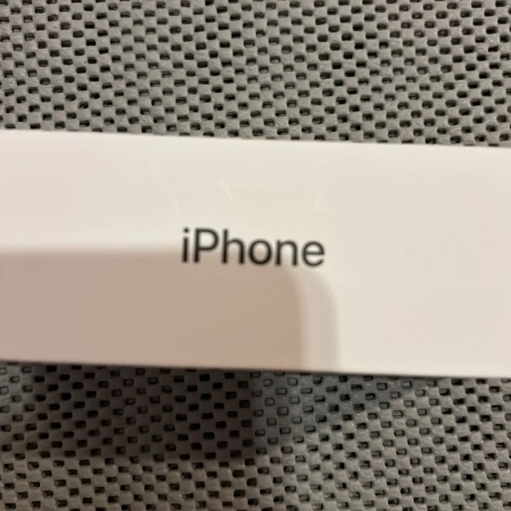 iPhone 11 Black 128 GB Box Only